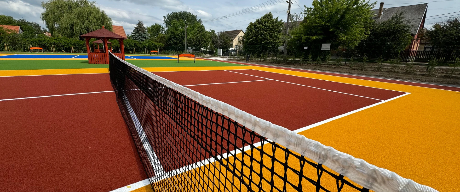 Sportpálya Műfű Otthonra | Foci, Multisport, Kispálya | Prémium Pázsit® - nagyprojekt slider 02